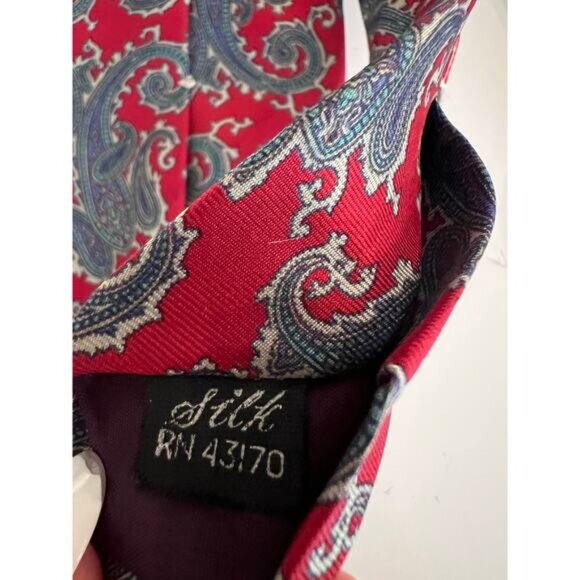 Hennessy Couture Paris Men's Silk Neck Tie Red Blue Paisley JL - Picture 5 of 8